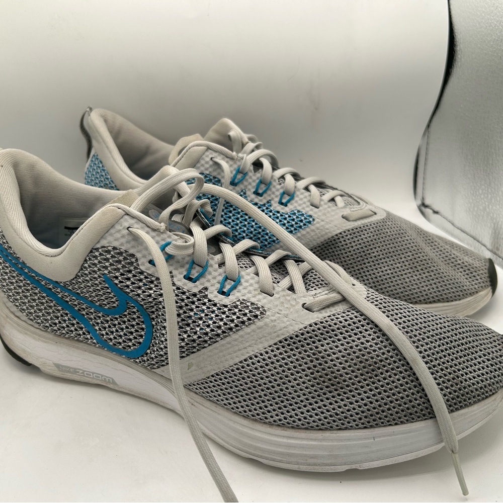 Nike Zoom Strike men’s running shoes